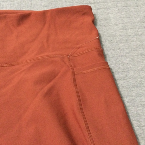 Old Navy Active High-Waisted PowerSoft Crop Leggings Cherry Birch Size 3X NWOT - Picture 3 of 8